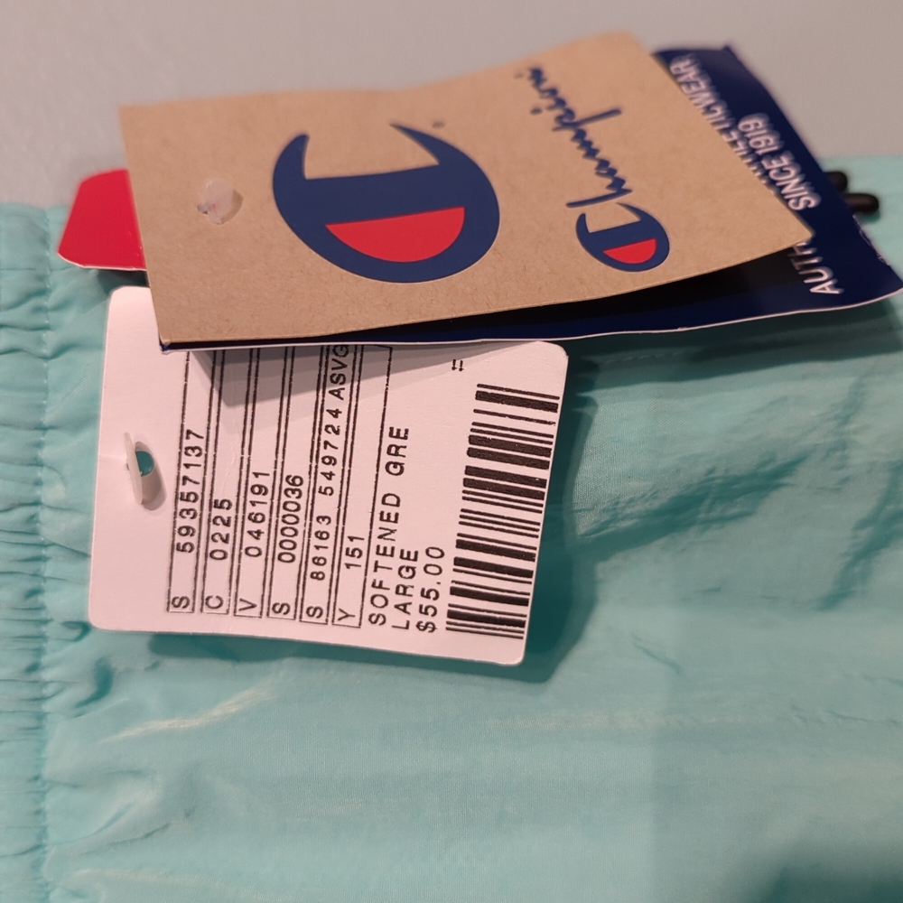 Champion shorts size XL - Picture 2 of 3